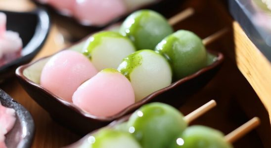 Bánh Bột Gạo (Dango)